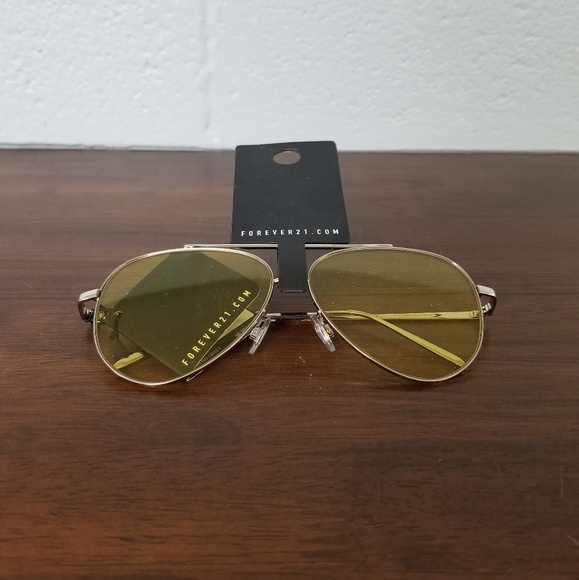 Forever 21 Accessories - 🆕️Forever 21 Sunglasses